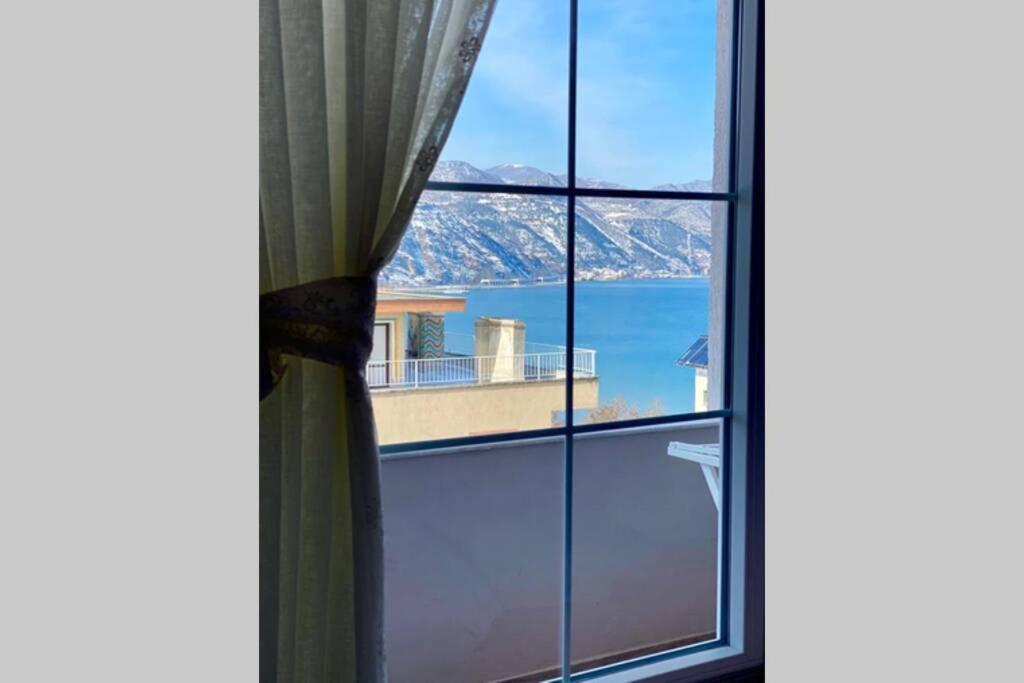Cozy Lake Front Flat Bequeme Wohnung An Der See Pogradec Eksteriør bilde
